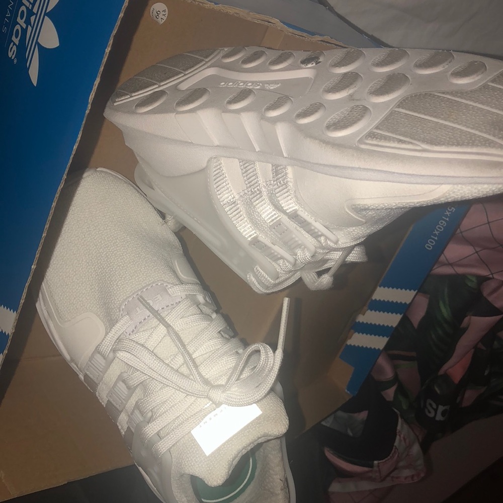 Adidas all white eqt in youth size 2.5! NEWNEW - Picture 4 of 4